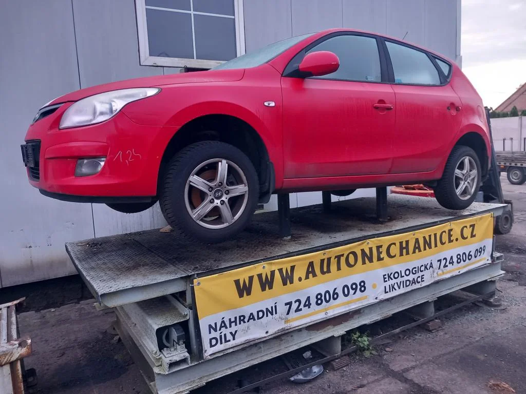 Hyundai i30 1.4 G4FA, 2008