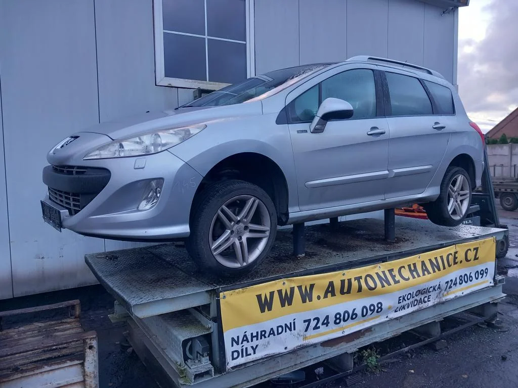 Peugeot 308 1.6 16V Vti 5FS, 2011