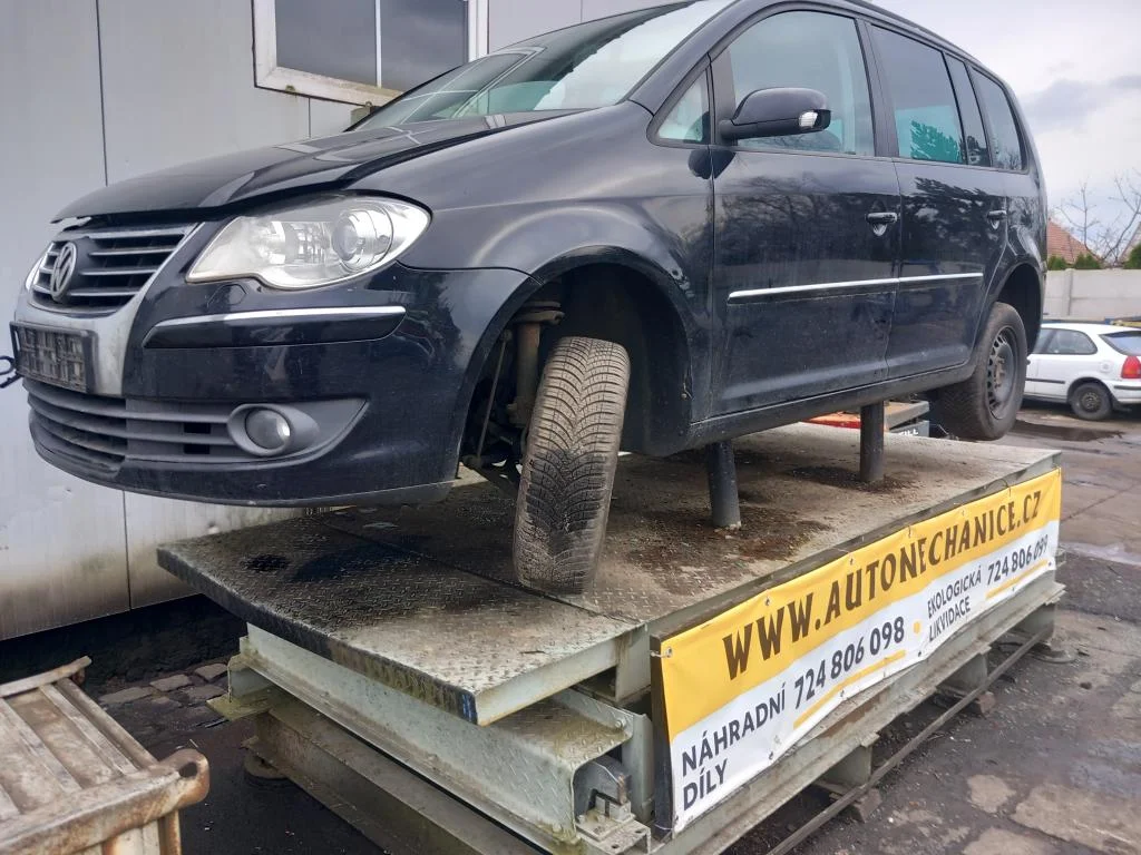Volkswagen Touran 2.0 Mpi BSX, 2007