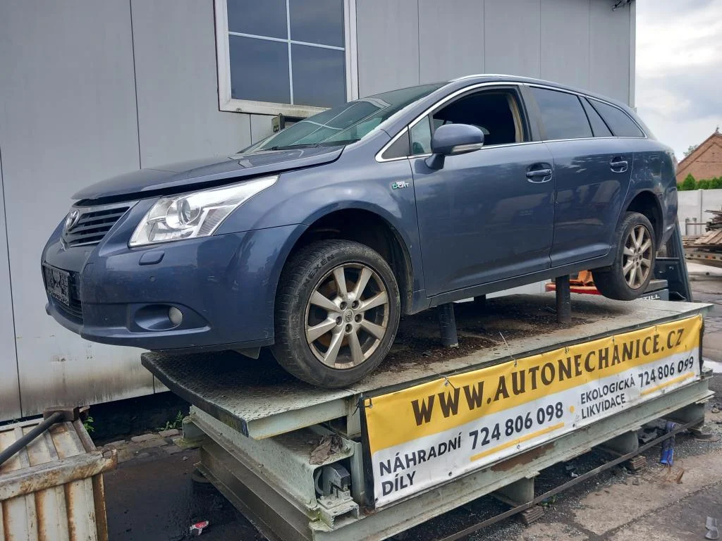 Toyota Avensis 2.2 D4D 130kW 2AD, 2010