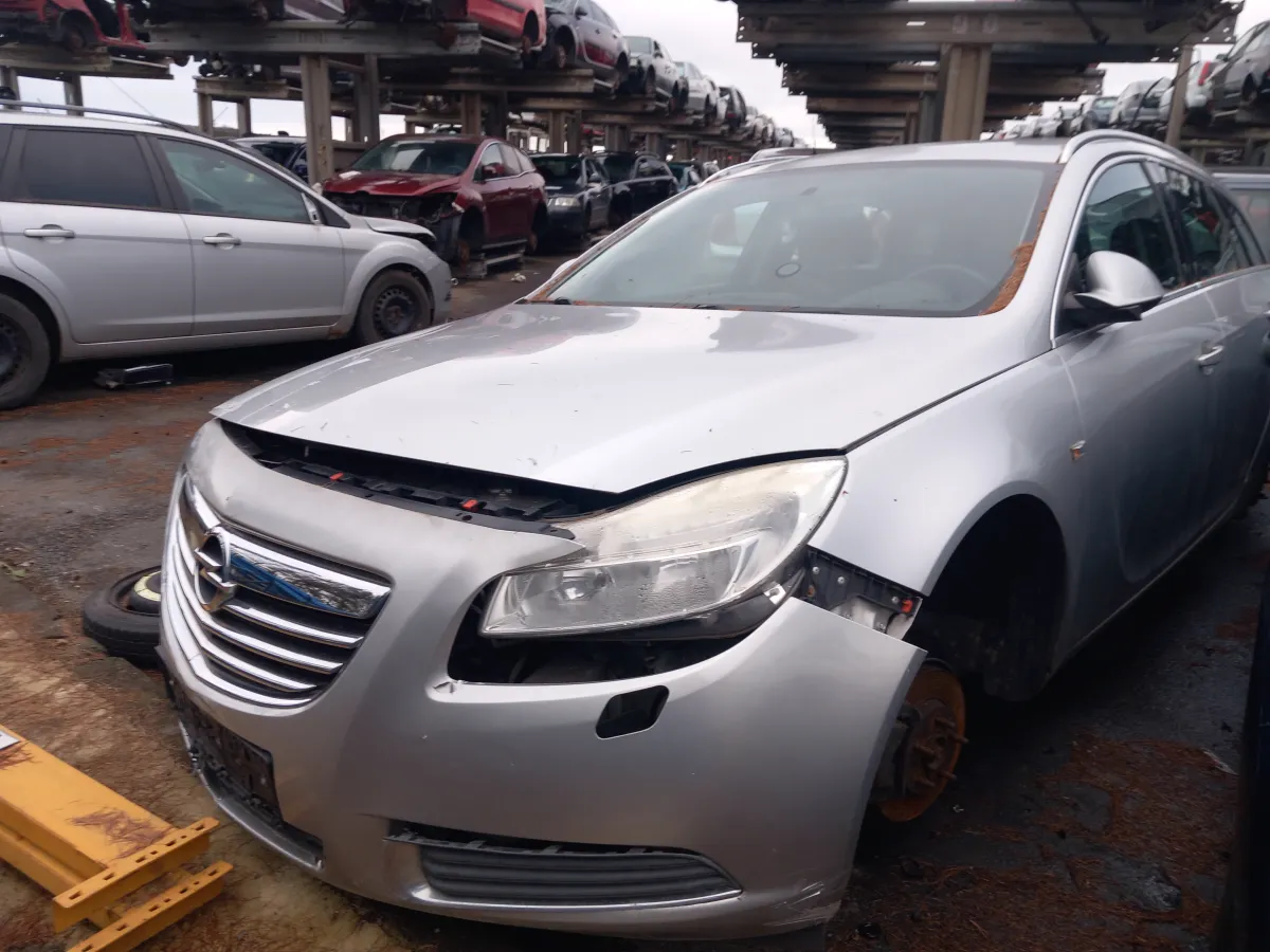 Opel Insignia , 2010