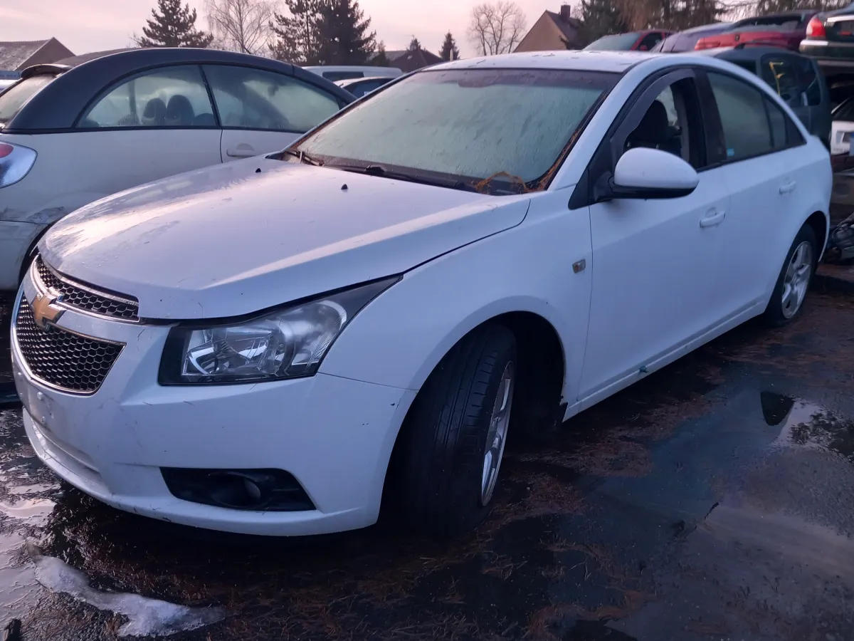 Chevrolet Cruze , 2010