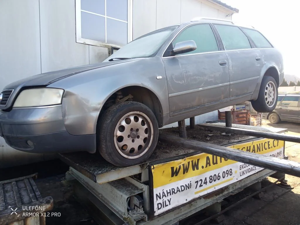 Audi A6 AKN, 2000