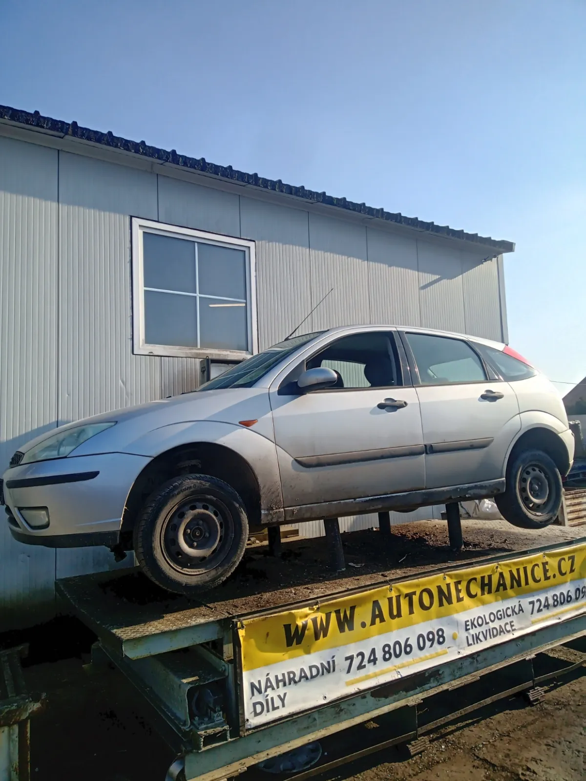 Ford Focus FYDB, 2004