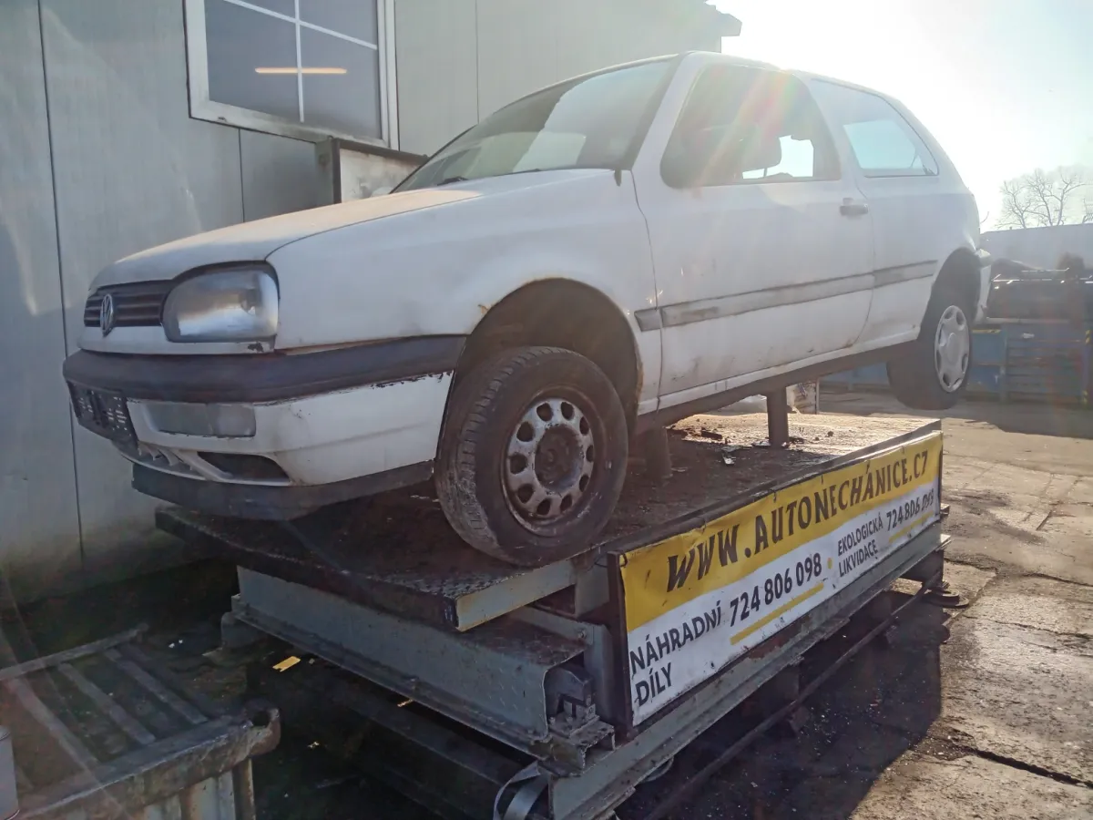 Volkswagen Golf ACC 1.8, 1995