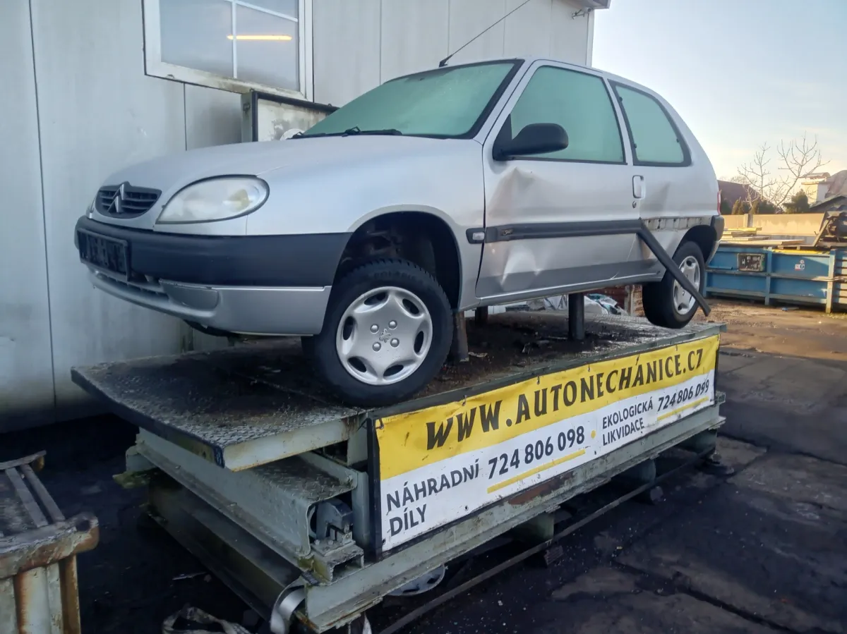 Citroën Saxo HFX, 2002