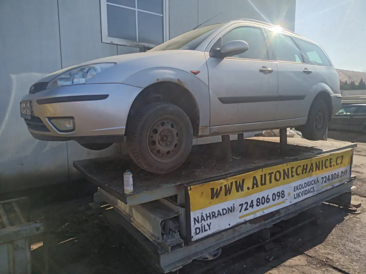 Ford Focus FYDD, 2003