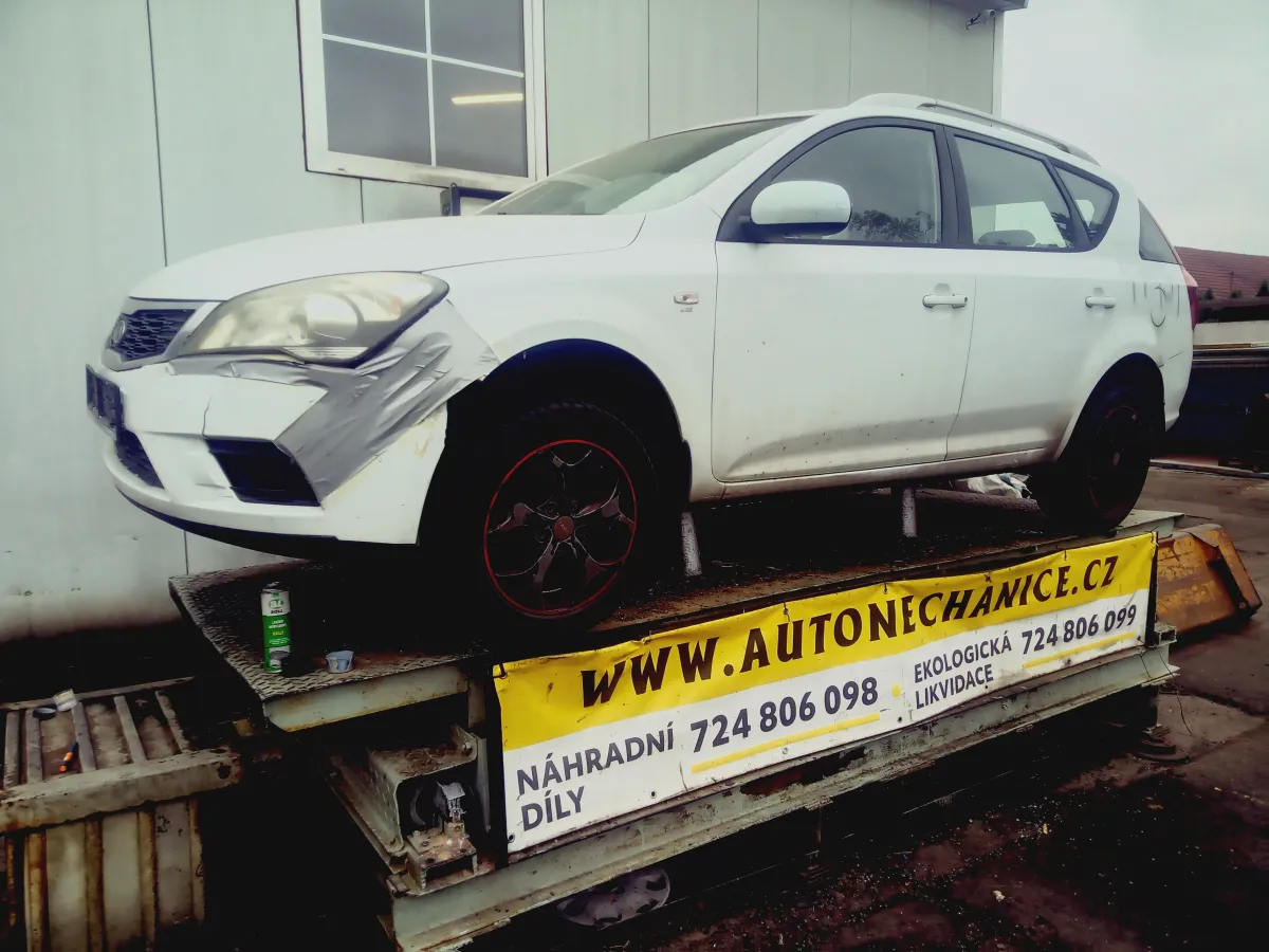 Kia Ceed 1,6 CRDI, 2009