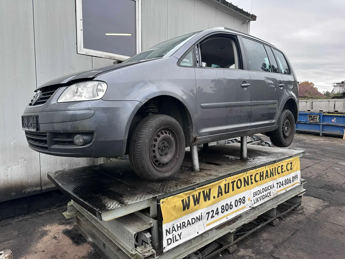 Volkswagen Touran BKD, 2004