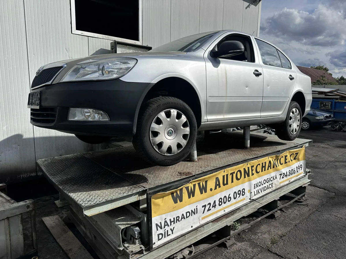 Škoda Octavia 1.6 Mpi, 2009