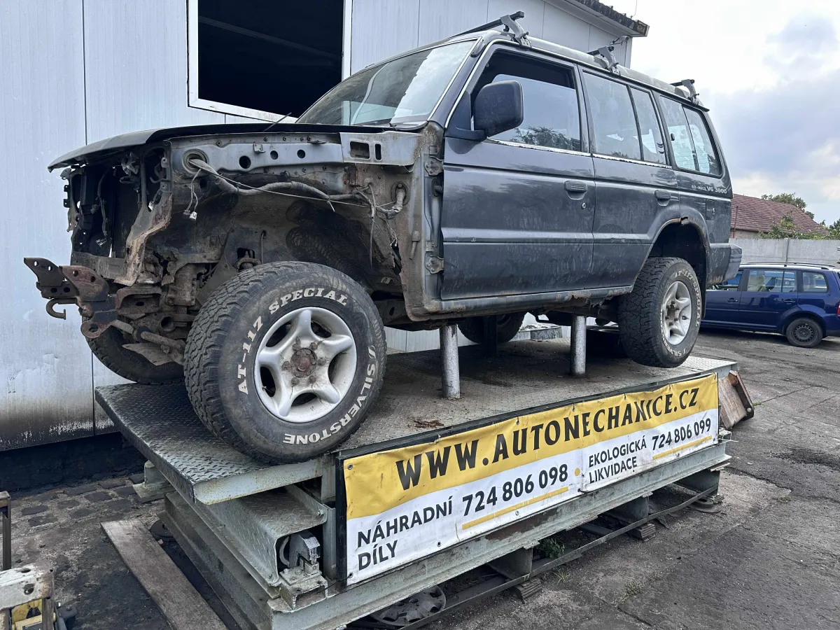 Mitsubishi Pajero 6G72, 1995