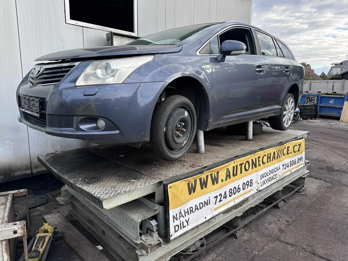 Toyota Avensis D-CAT  2.2D-CAT, 2011