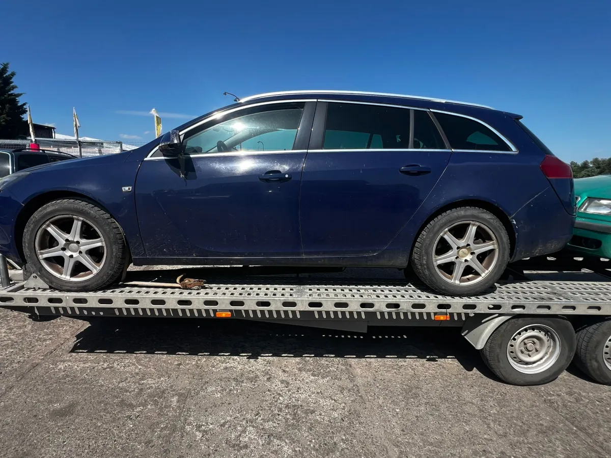 Opel Insignia A20DTH, 2011